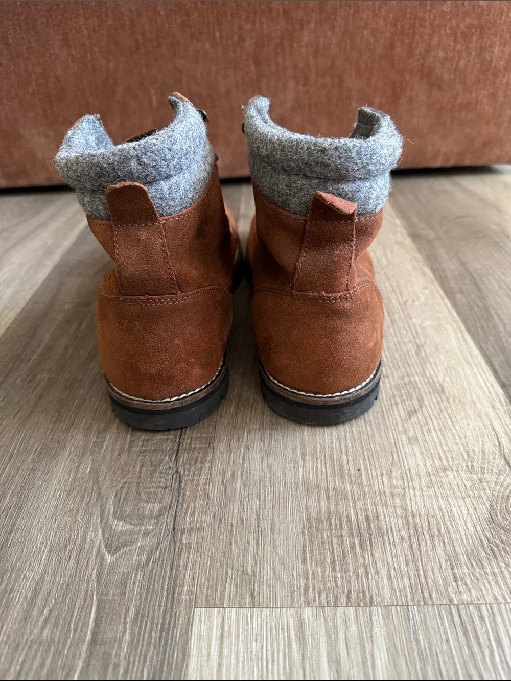 Woolrich Men's Rust Brown Suede Ankle Boots with Gray Collar